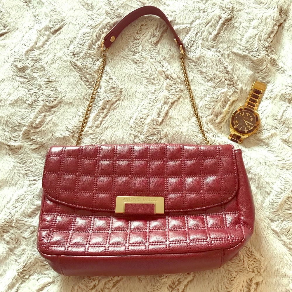 ✨Antonio Melani quilted red purse✨